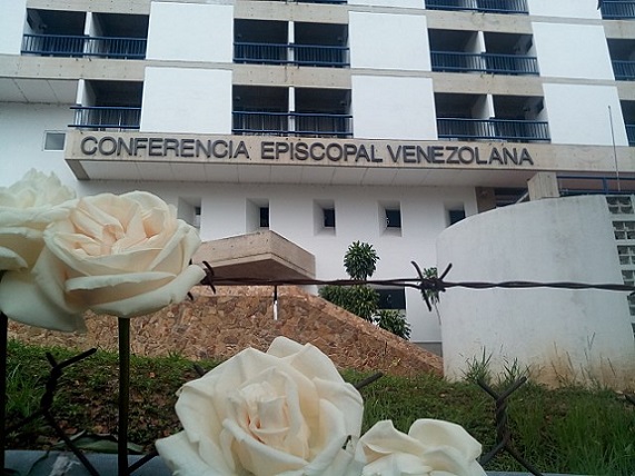 640px-Conferencia_Episcopal_Protestas_2017_02